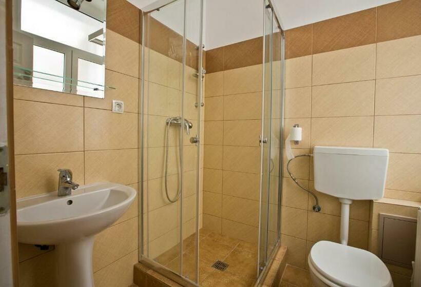 غرفة سوبيريور ثلاثية, Centrum House Hostel