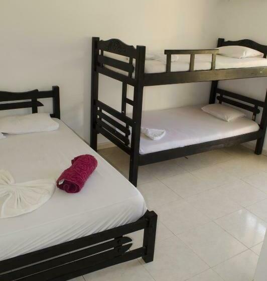 Номер Стандарт, Hostel Nirvana Taganga