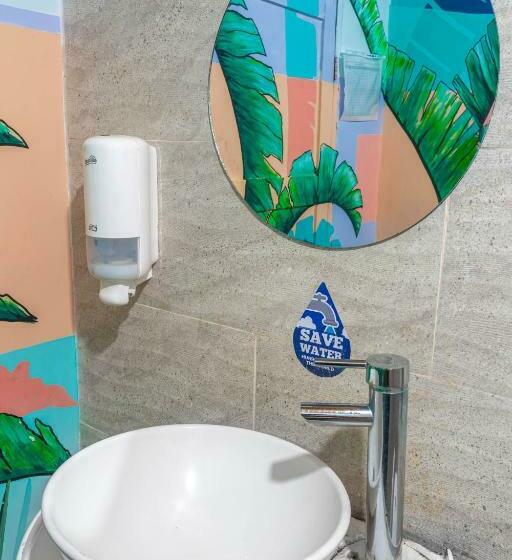 标准间, Hostel Nirvana Taganga