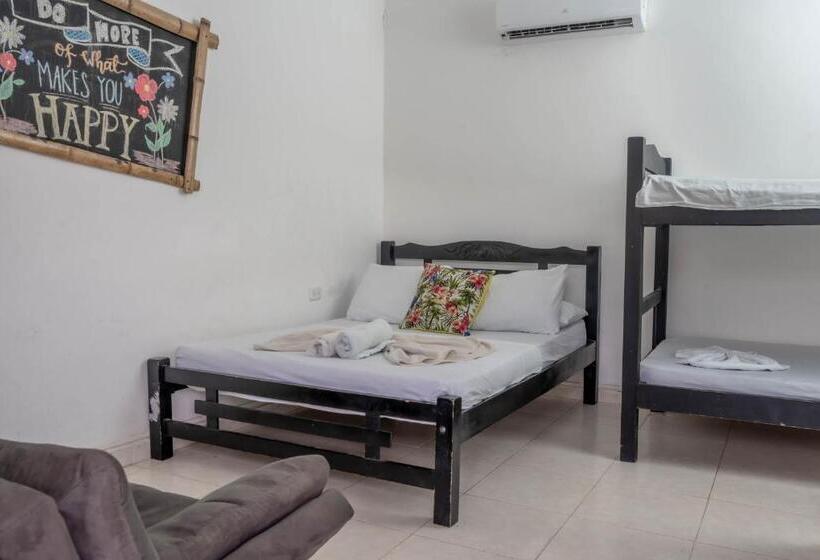 标准间, Hostel Nirvana Taganga