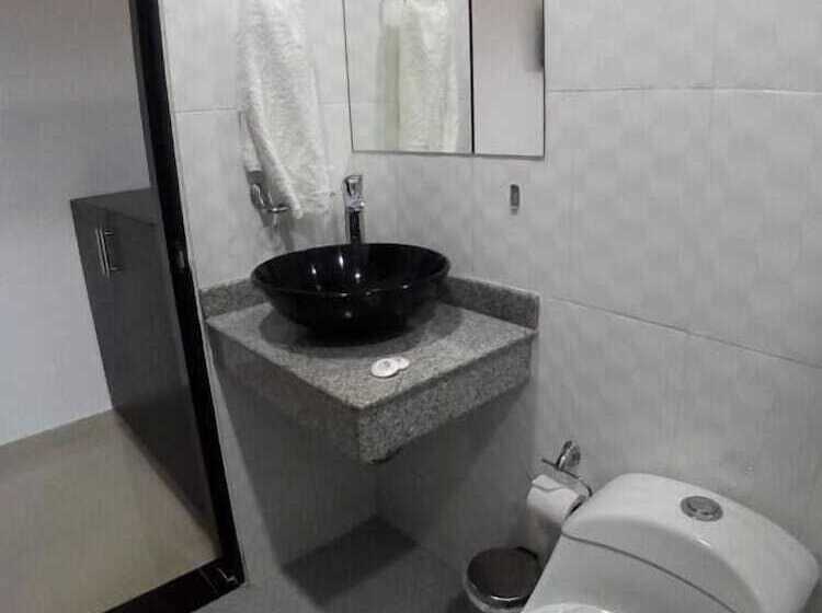 اتاق خانوادگی, A&l Hoteles   Hotel Adelaida