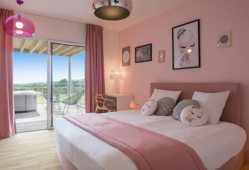 小型套房, Omnubo Collection