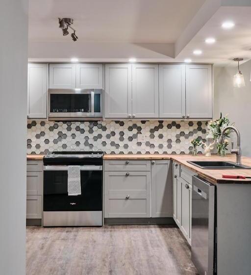 Apartament 3 Dormitoris, Creekside Villa