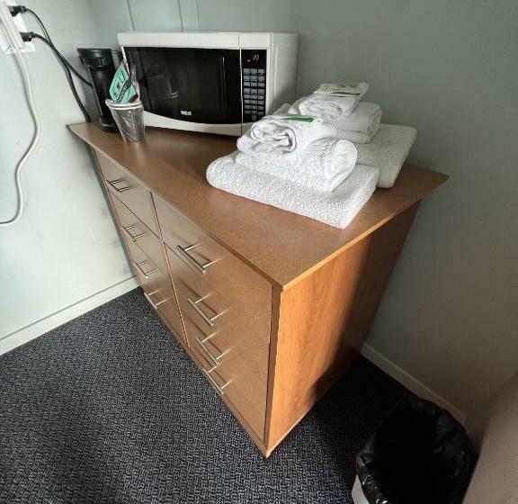 标准间, Elect Inn 5