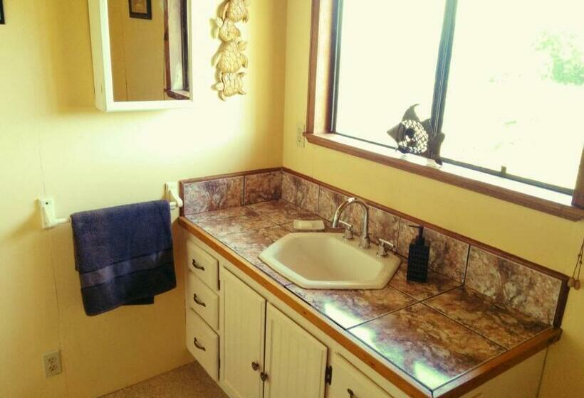 חדר סטנדרט חדר אמבטיה משותף, Hamakua Guesthouse