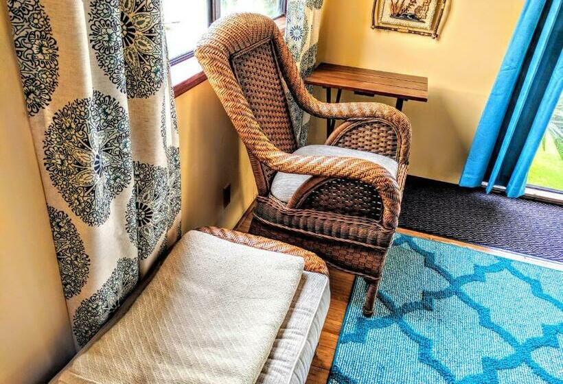 חדר סטנדרט חדר אמבטיה משותף, Hamakua Guesthouse