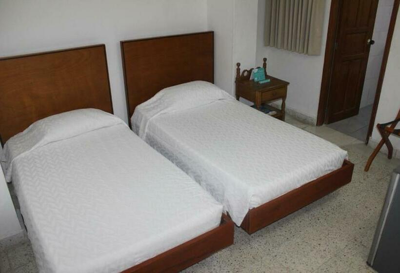 Номер Стандарт, Monterrey