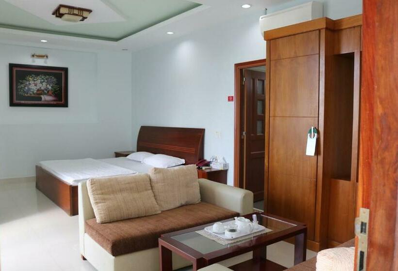 اتاق سوپریور, Palace