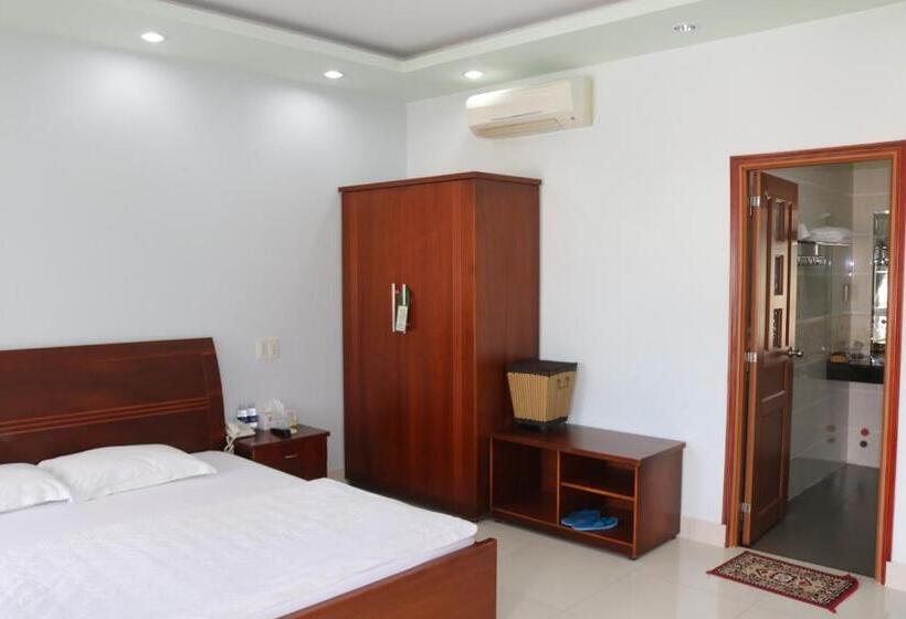 اتاق سوپریور, Palace