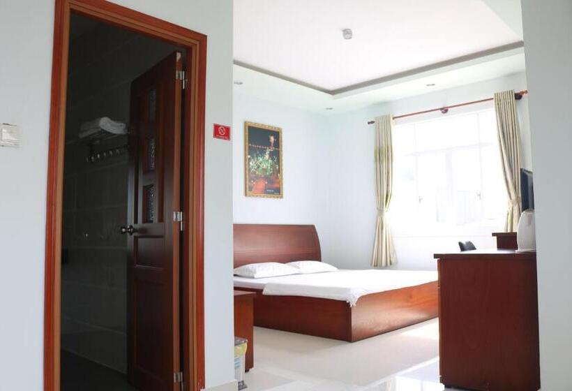 اتاق سوپریور, Palace