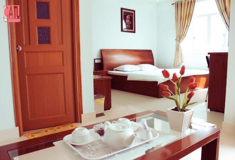 اتاق سوپریور, Palace