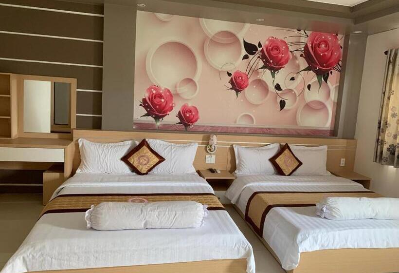 اتاق استاندارد چهار تخته, Phuc Hung