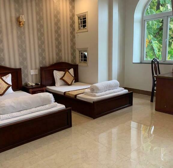 اتاق استاندارد, Phuc Hung