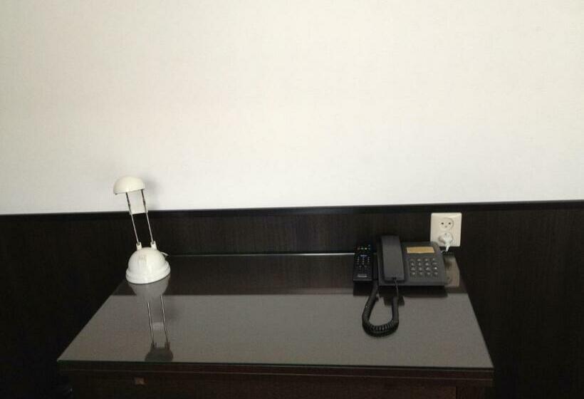 غرفة أساسية, Randenbroek