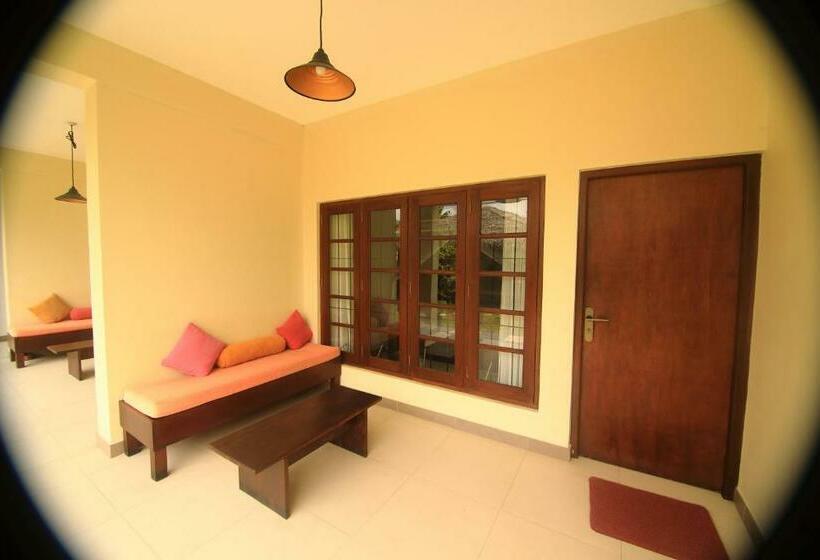 Chambre Standard, Jj's Hostel Mirissa