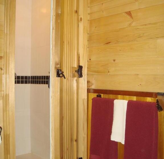 جناح سوبيريور, Motor Court Motel