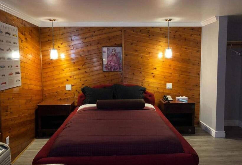 جناح سوبيريور, Motor Court Motel