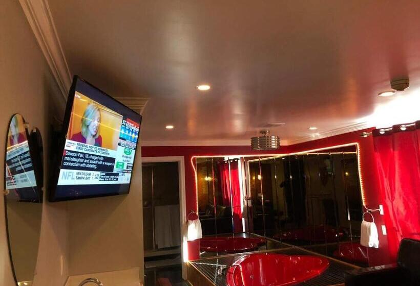 جناح سوبيريور, Motor Court Motel