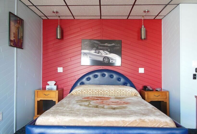 Люкс с гидромассажем, Motor Court Motel