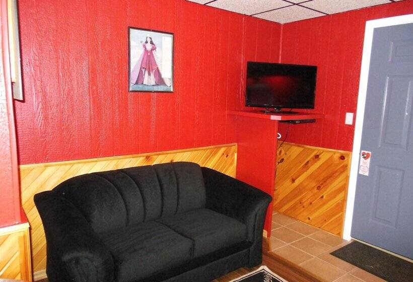 جناح سوبيريور, Motor Court Motel