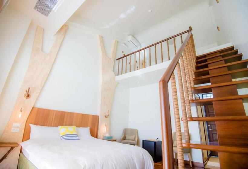اتاق استاندارد چهارنفره با بالکن, Yun Tien Feng Chuan B&b