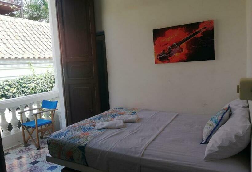 バルコニー付きスタンダードルーム, Hostal 1811