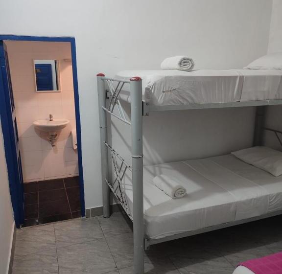 スタンダード４人部屋, Hostal 1811