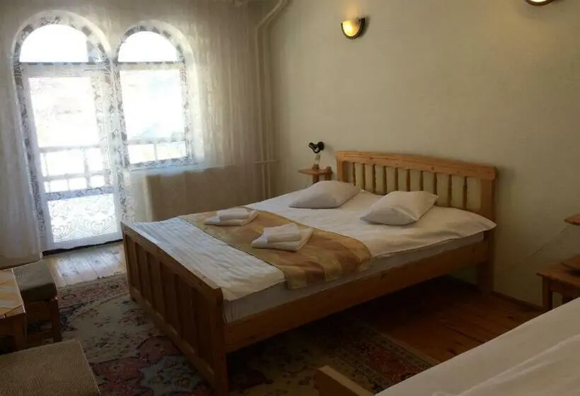 スタンダードトリプルルーム, Pension Casa Alba