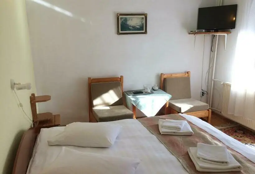 スタンダードトリプルルーム, Pension Casa Alba