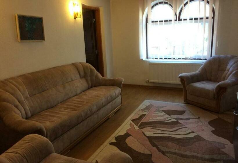 דירת חדר, Pension Casa Alba