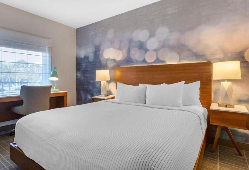 Люкс Кровать Кинг, Cambria Hotel Lax