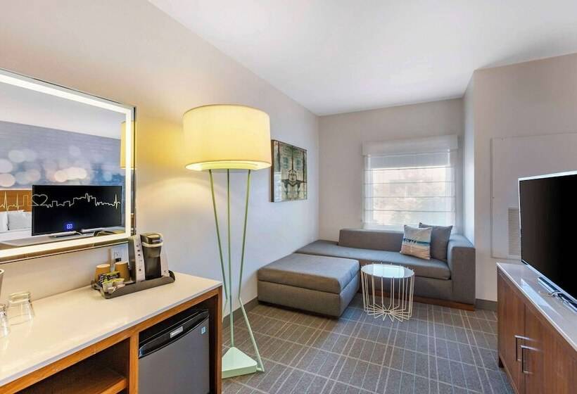 Люкс Адаптированный для Инвалидов, Cambria Hotel Lax