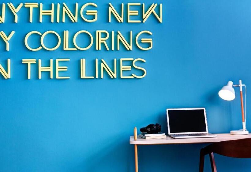 غرفة قياسية إطلالة جانبية علي البحر, Colors Urban Hotel Thessaloniki