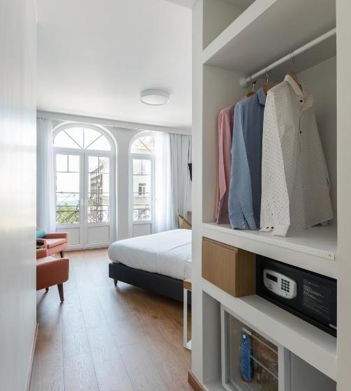 غرفة قياسية إطلالة جانبية علي البحر, Colors Urban Hotel Thessaloniki