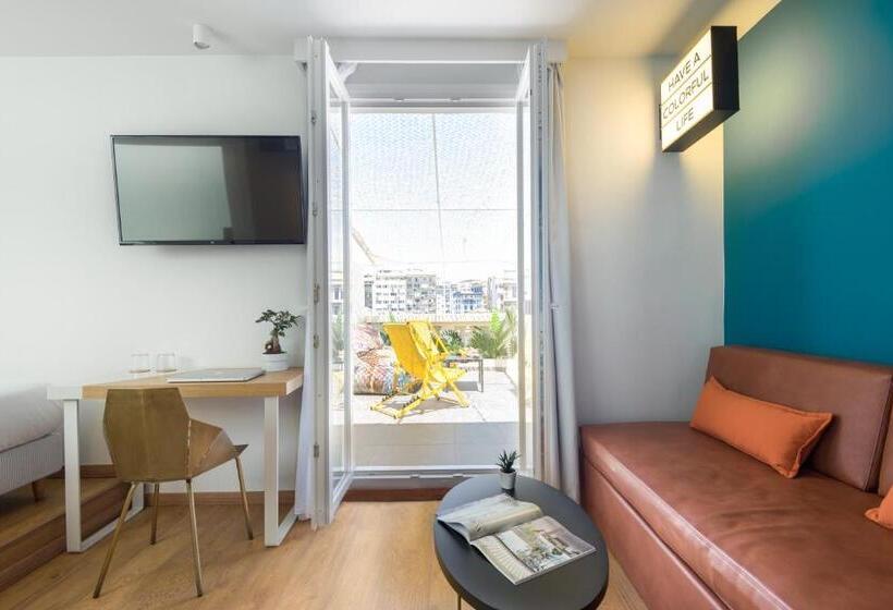 غرفة ديلوكس مزودة بتراس, Colors Urban Hotel Thessaloniki