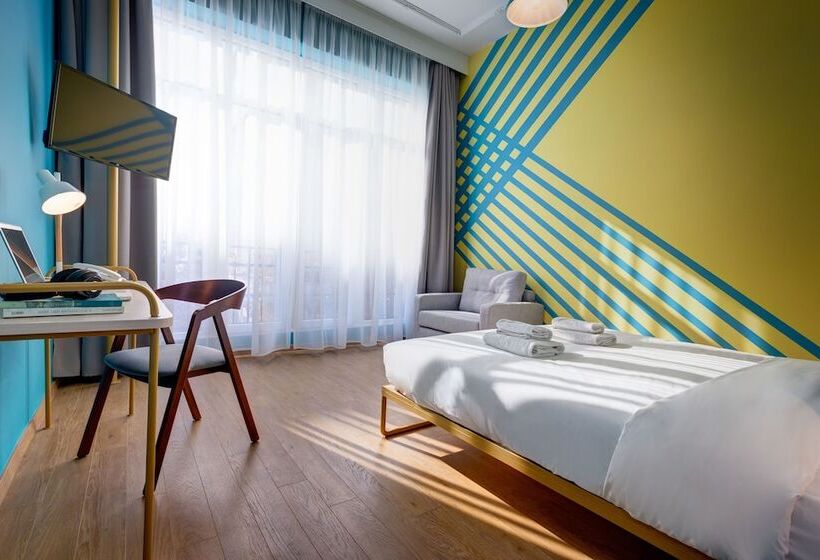 غرفة قياسية إطلالة جانبية علي البحر, Colors Urban Hotel Thessaloniki