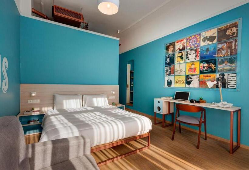 غرفة قياسية إطلالة جانبية علي البحر, Colors Urban Hotel Thessaloniki