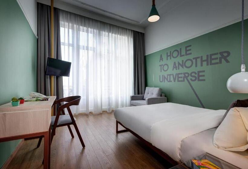 غرفة قياسية إطلالة جانبية علي البحر, Colors Urban Hotel Thessaloniki