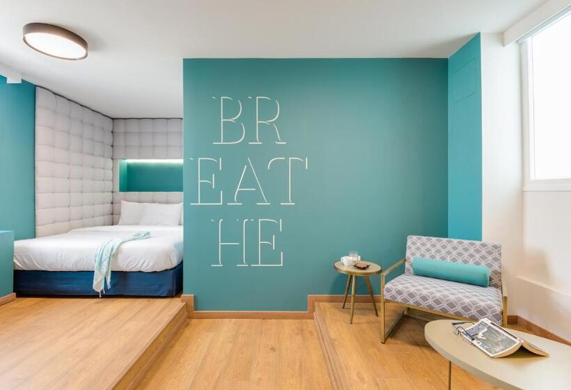 غرفة ديلوكس مزودة بتراس, Colors Urban Hotel Thessaloniki