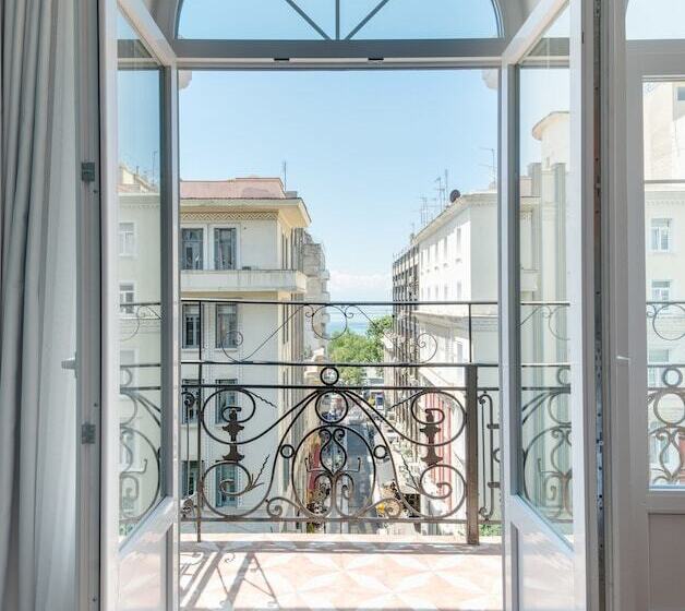 غرفة قياسية إطلالة جانبية علي البحر, Colors Urban Hotel Thessaloniki