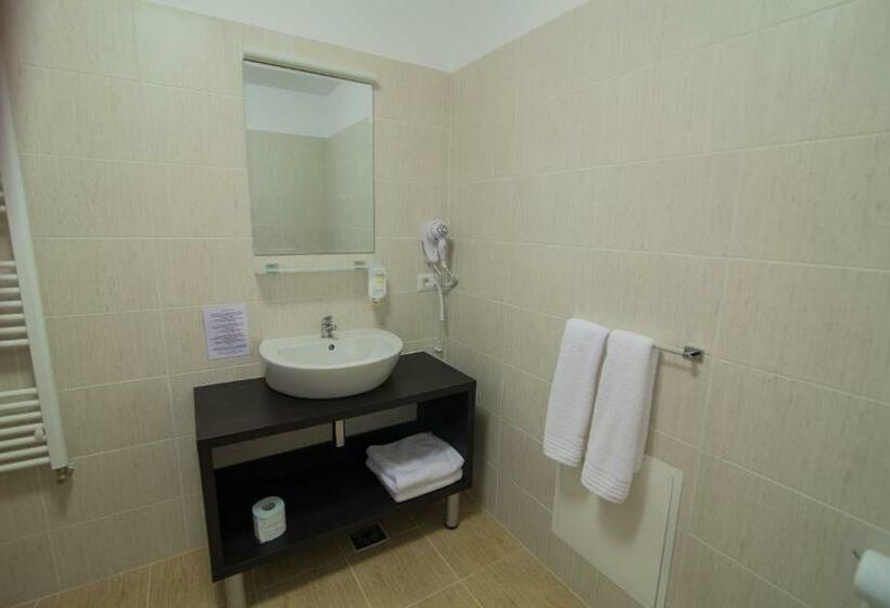 수피리어 룸, Armonia By Aristocratis