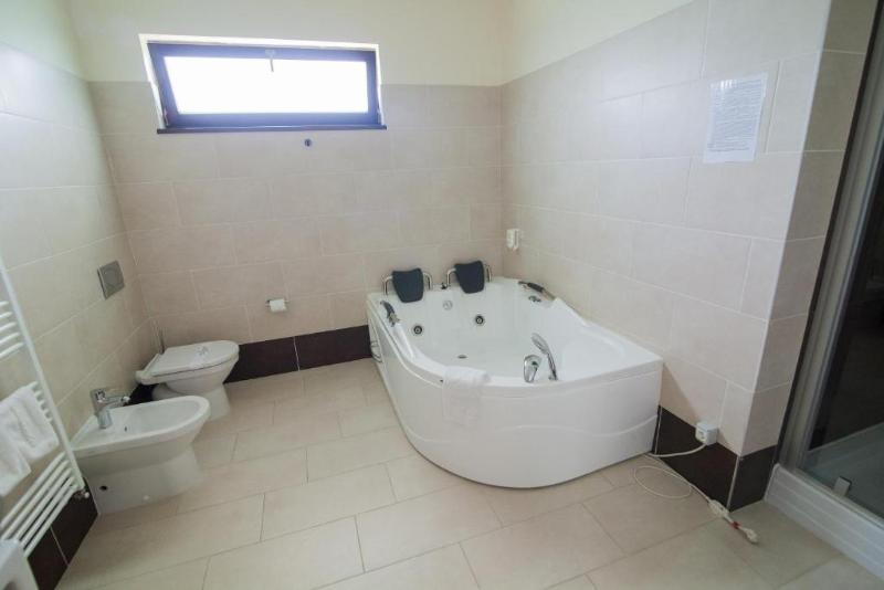 Люкс, Armonia By Aristocratis