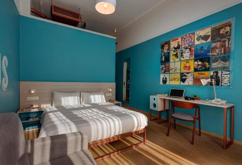 غرفة قياسية إطلالة جانبية علي البحر, Colors Urban Hotel Thessaloniki