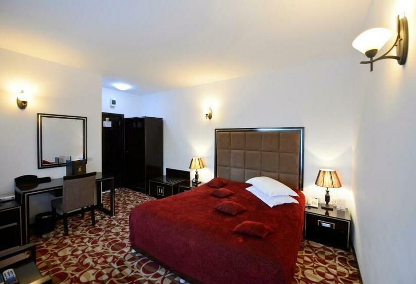 디럭스 룸, Contele Vladimir