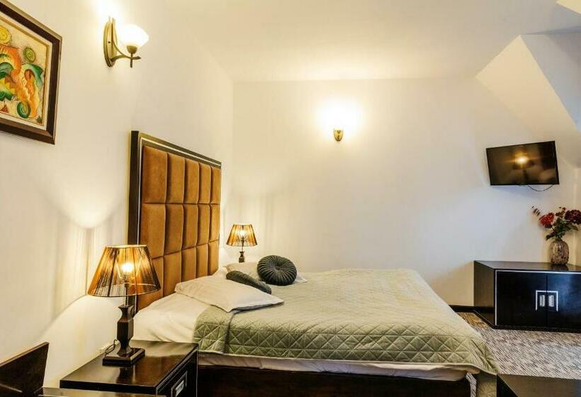 디럭스 룸, Contele Vladimir