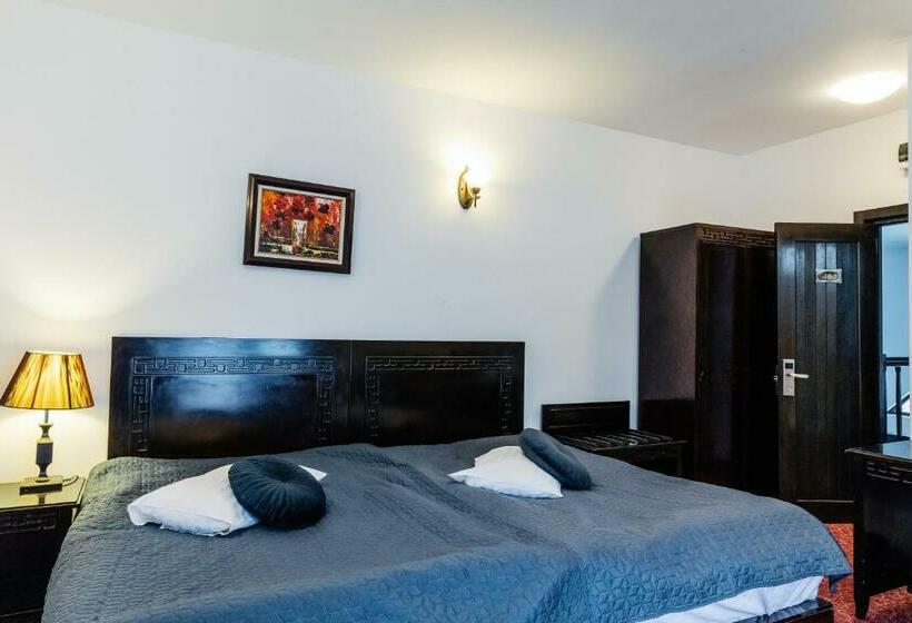 디럭스 룸, Contele Vladimir