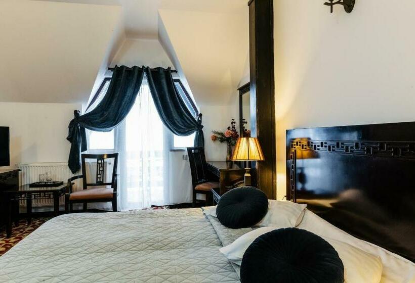 스탠다드 룸 킹사이즈 침대, Contele Vladimir