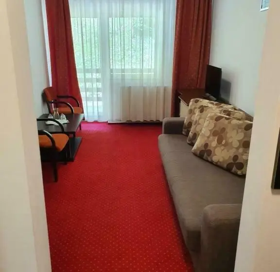 Sviitti Parveke, Cristal Sinaia