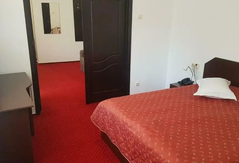 Sviitti Parveke, Cristal Sinaia