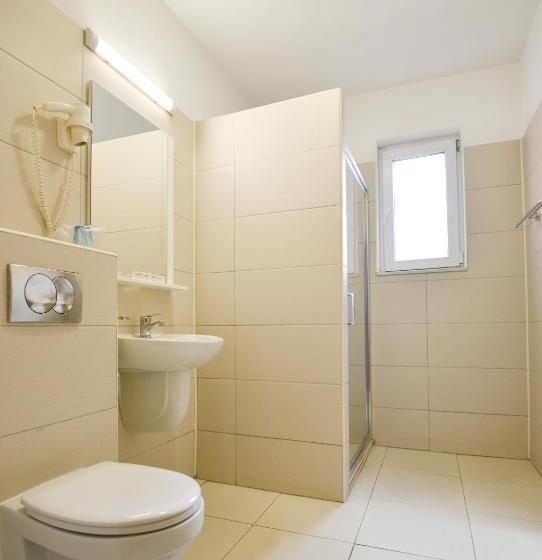 Полулюкс Superior, Decebal Bistrita